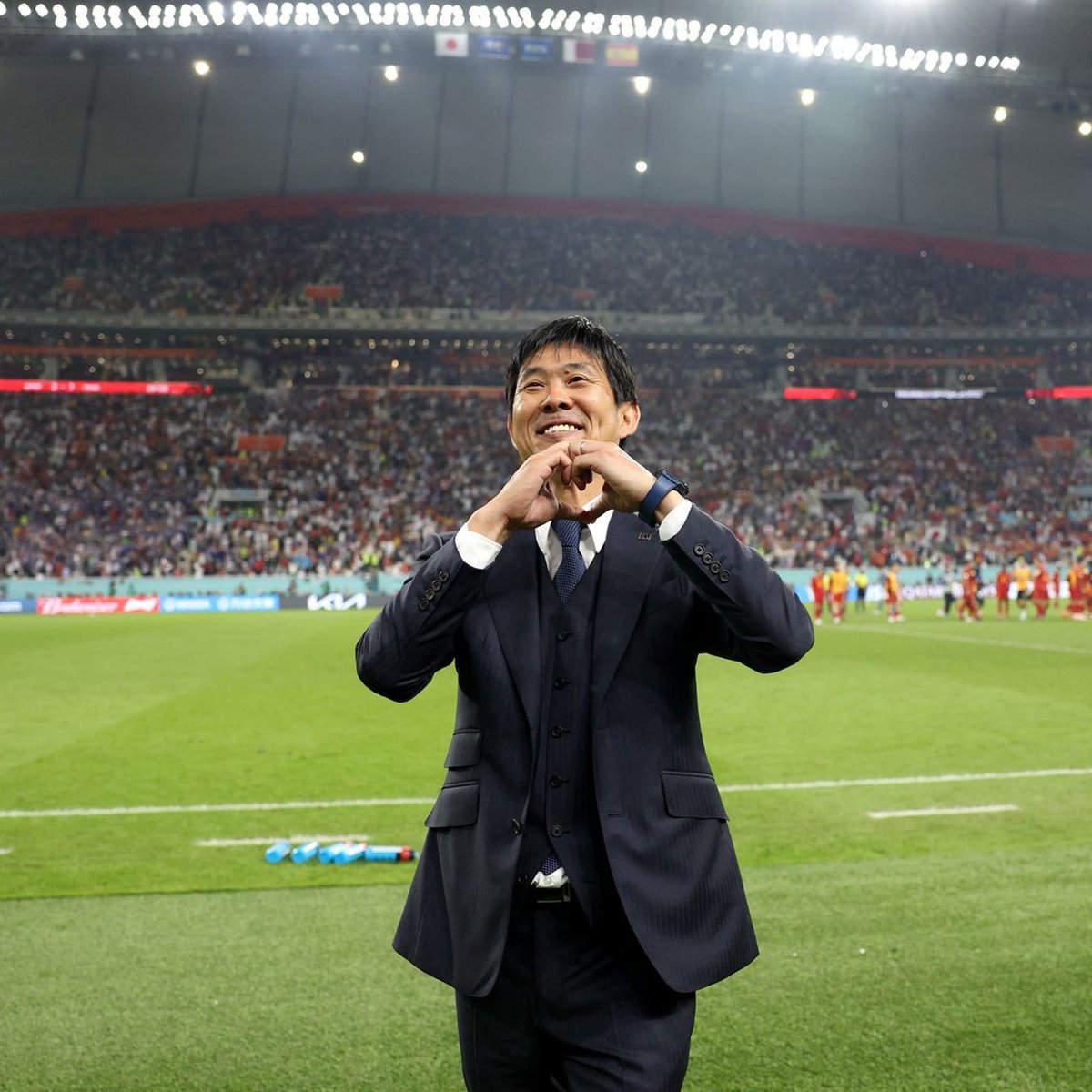 Footballtweet's tweet photo. Appreciation tweet for Japan's head coach Hajime Moriyasu! 👏 

Managerial masterclass against Luis Enrique and Hansi Flick.

#JPN | #FIFAWorldCup https://t.co/oDZLIYR0ws