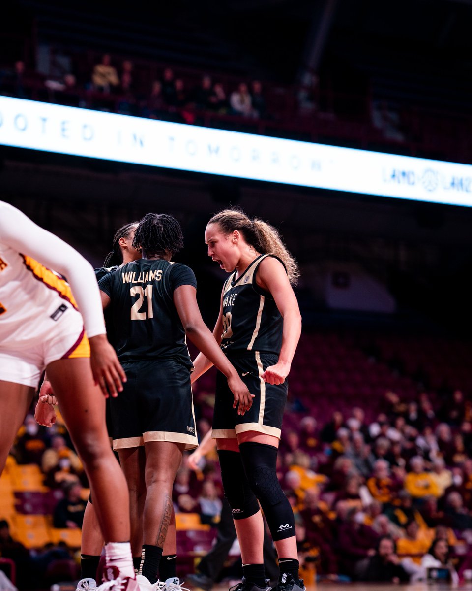 Big performances from Liv + Elise 💪

🗑️ 29 combined points
🤝 Four assists for Elise
🛑 Four blocks for Liv