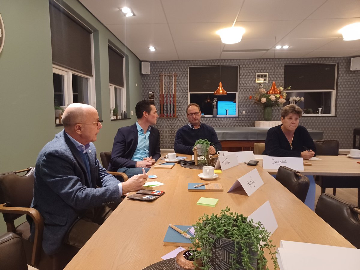 Ackermans4you's tweet image. Training gegeven aan 8 fractieleden @BGLinfo Permantente Campagne namens @KennisPolitiek