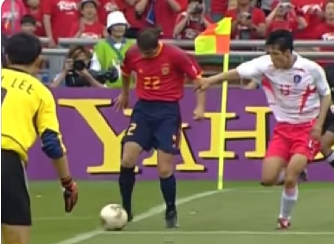 entrebiciybalon's tweet photo. 20 años después nos siguen robando. Mala imagen de la Selección, ¿pero para qué cojones está el VAR entonces? Confío en que esto nos haga reaccionar. ¡Vamos España! #WorldcupQatar2022 #vamosespaña #sigoconfiandoenlaroja @SeleccionRojita #futbol @jasv1980 @SEFutbol #thanksgermany https://t.co/KLRctvzQfB