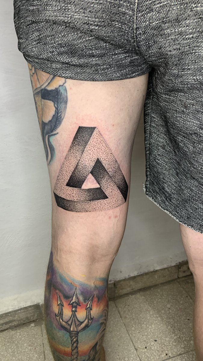 L3nart1's tweet photo. Tattoo https://t.co/EzGPWwyaGt https://t.co/tLMzKu7w8q