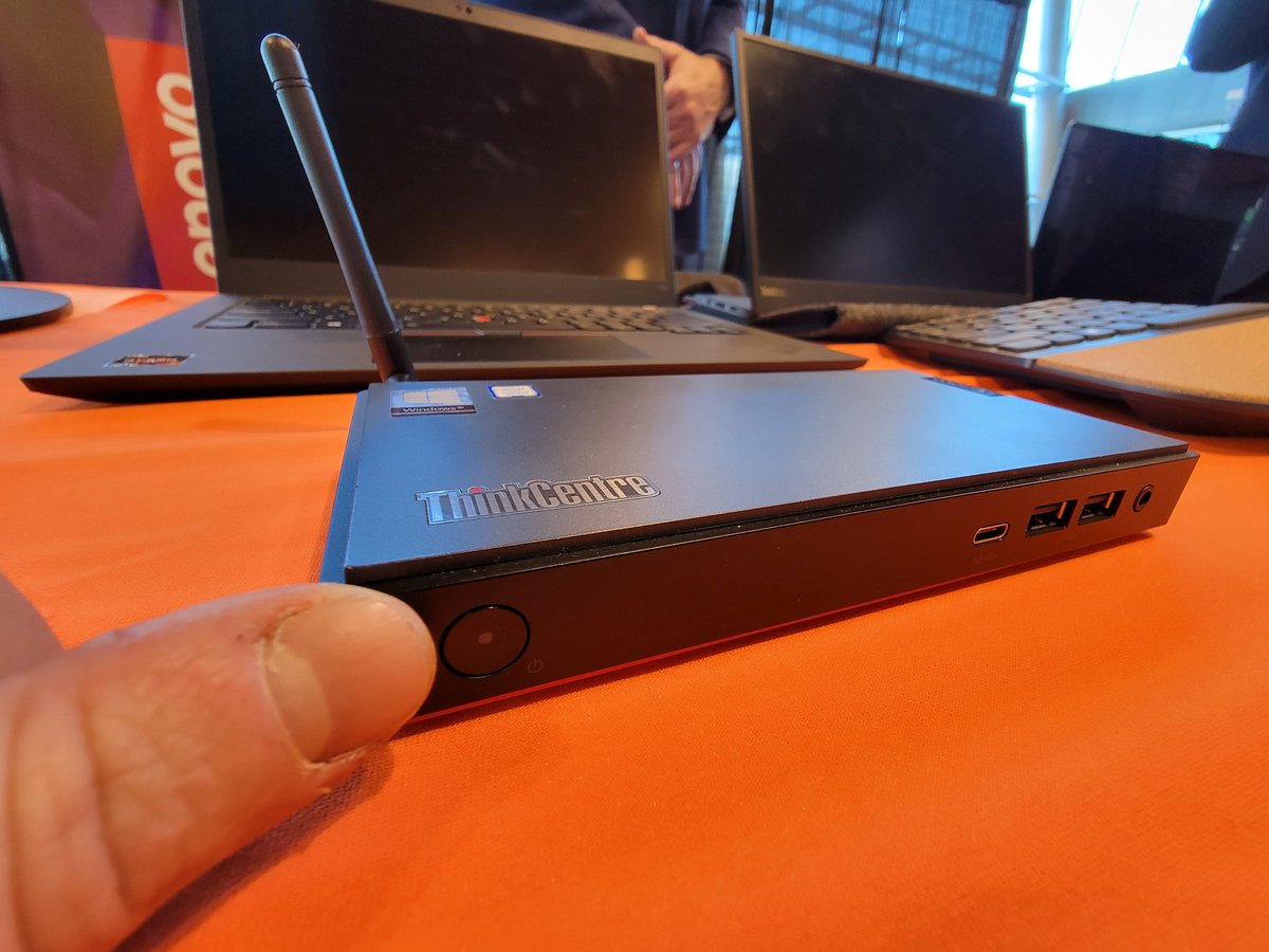 abdulahad97's tweet photo. Obviously had to swing by the @Lenovo stand at @itechconference #Vancouver to touch all the things!
Sorry guys!
Its the first time I have gotten my hands on a #ThinkCentre Nano. Look how little this thing is!!
#LenovoIN #Think30 #Tech https://t.co/5k3gLkBd0l