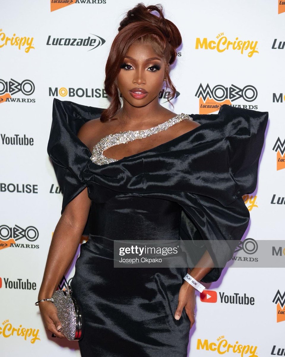 MOBOS 25th anniversary 🍾🎊 (oh yeah and I presented 🥺🥺)