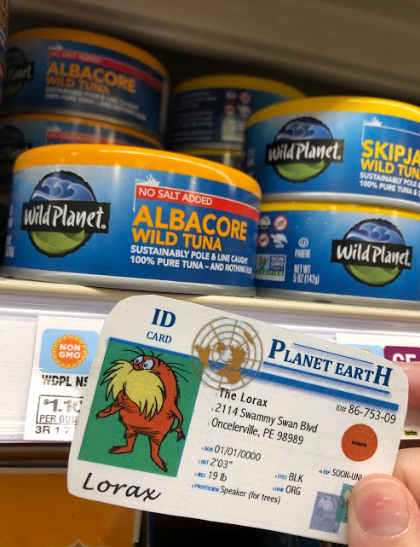 nat_lorax's tweet photo. @franklinlorax #apeswater
many stores sell pole-caught fish, which is more sustainable than fish caught by purse-seine or bottom-trawling methods. buying pole-caught fish prevents marine mammal deaths from bycatch and population depletion from overfishing. https://t.co/6aoT7s7VQT