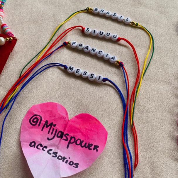 MijasPower's tweet photo. enemies to lovers❤️ 

Mañana estaremos en el bazar de faces de la UCV, si dicen que tienen la fiebre del mundial les damos un descuentazo😎

Pidan sus pulseritas de pareja para que apoyen a su equipo preferido en el mundial #Messi #WorldCup #FIFAWorldCup #CristianoRonaldo https://t.co/u21PT1WW7G