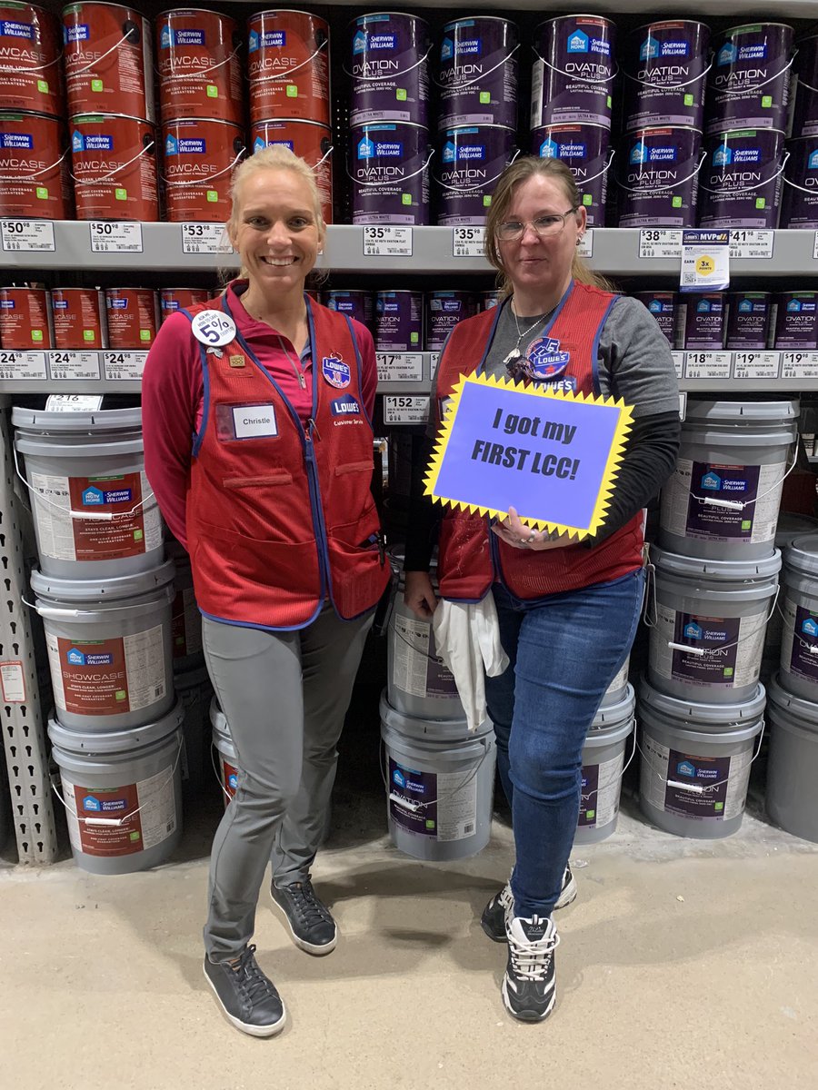 ChristleWalker's tweet photo. Cara, Paint DS, got her first LCC! Great job engaging the customer! Lowes N OKC 535 #letsgo #lowescredit #ask #lowes https://t.co/9E8Xa83qdL