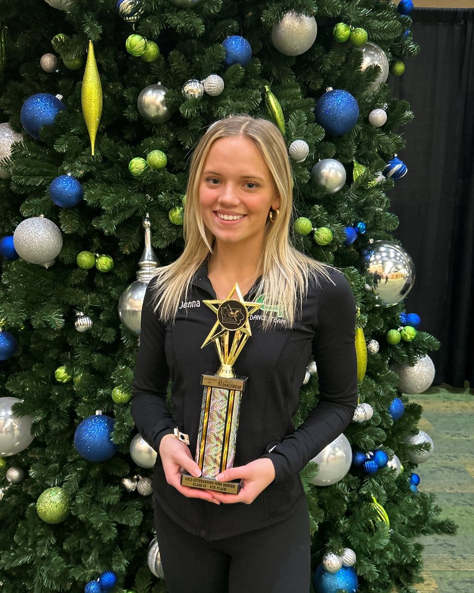 Columbus_DT's tweet photo. SO proud of Jenna for placing 8th in Class IV solos! Way to represent 💚⚓️ https://t.co/RSh23koGSW