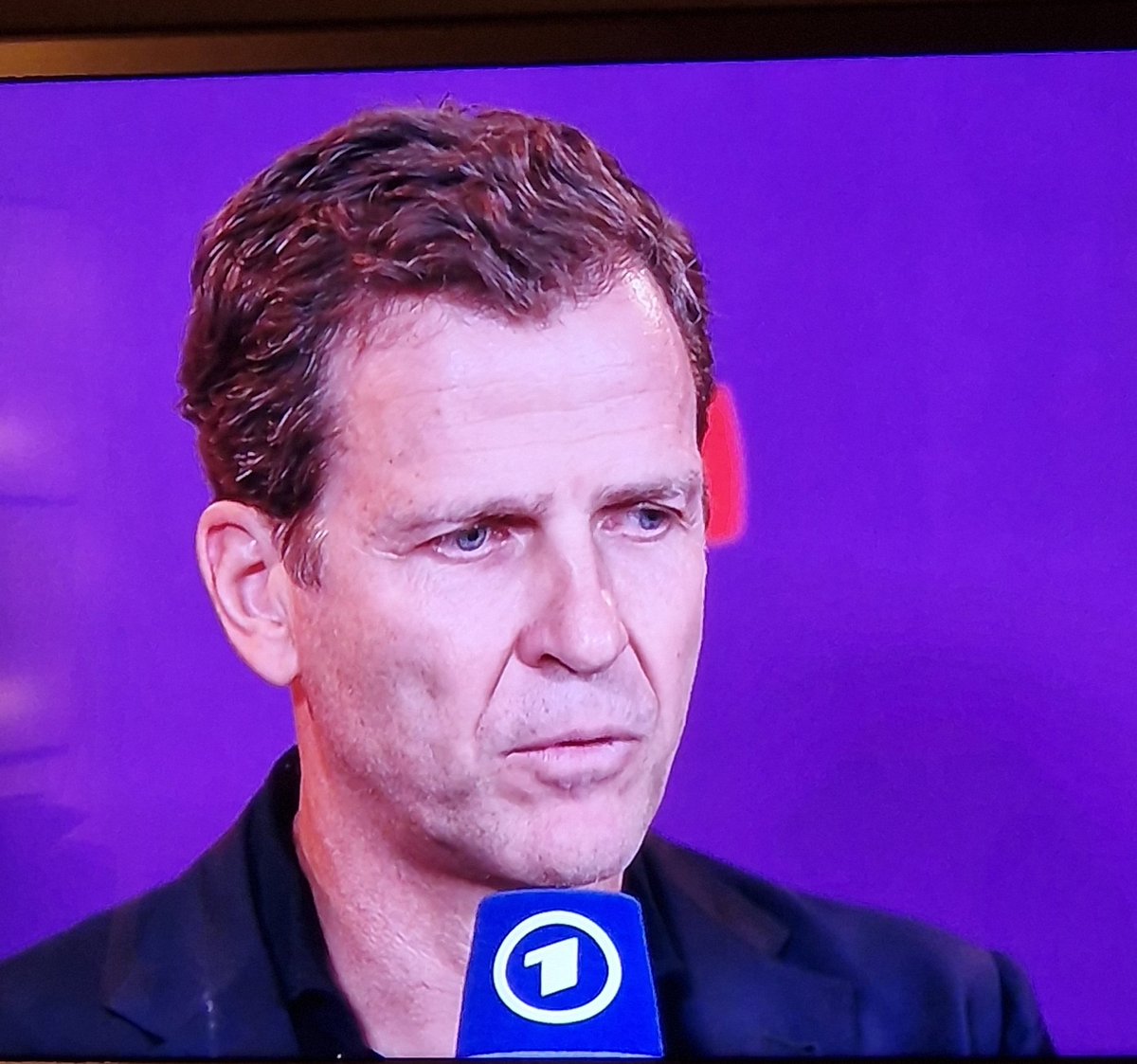 Joergemann's tweet photo. #BierhoffOUT https://t.co/L6aFjH0wsg
