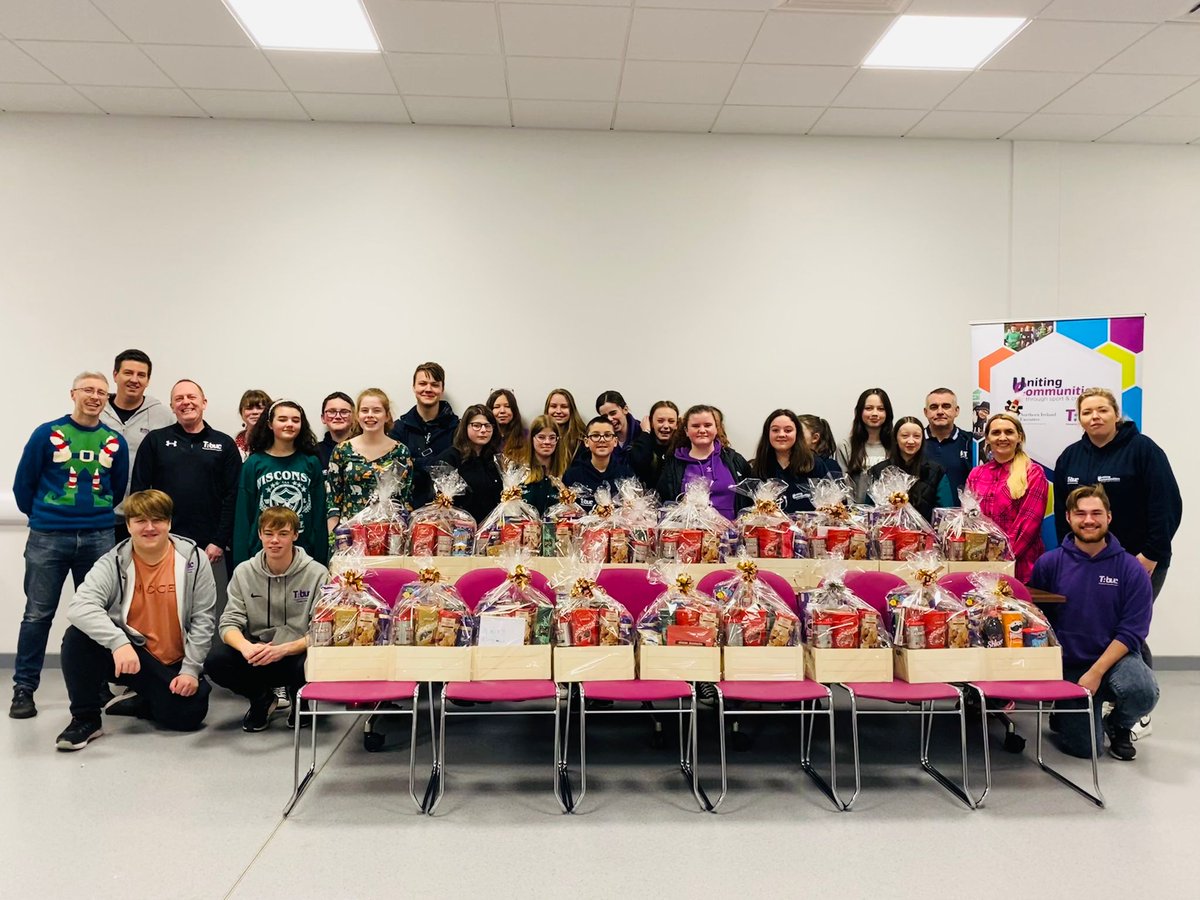 ss_ycc's tweet photo. Fantastic night at @CommunitiesNI #UnitingCommunities putting together 33 Christmas Treat Hampers for families in our community. We will be passing them unto the Foodbank now. Thanks DfC staff that came down to do the hampers with young people #tbuc https://t.co/9iKlf9Lf3x