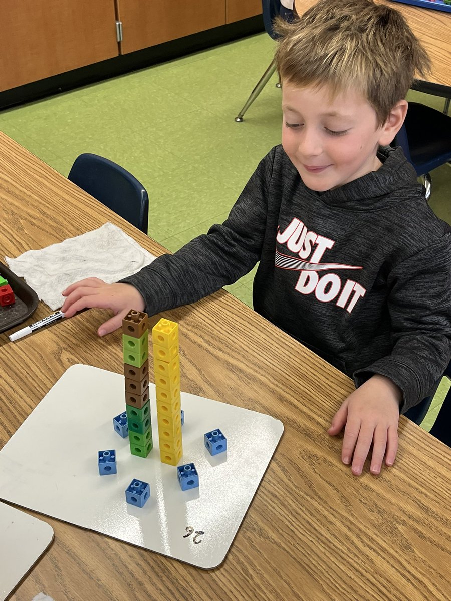 qrbryant's tweet photo. Investigating place value! #qrspride https://t.co/9r2aYgjken