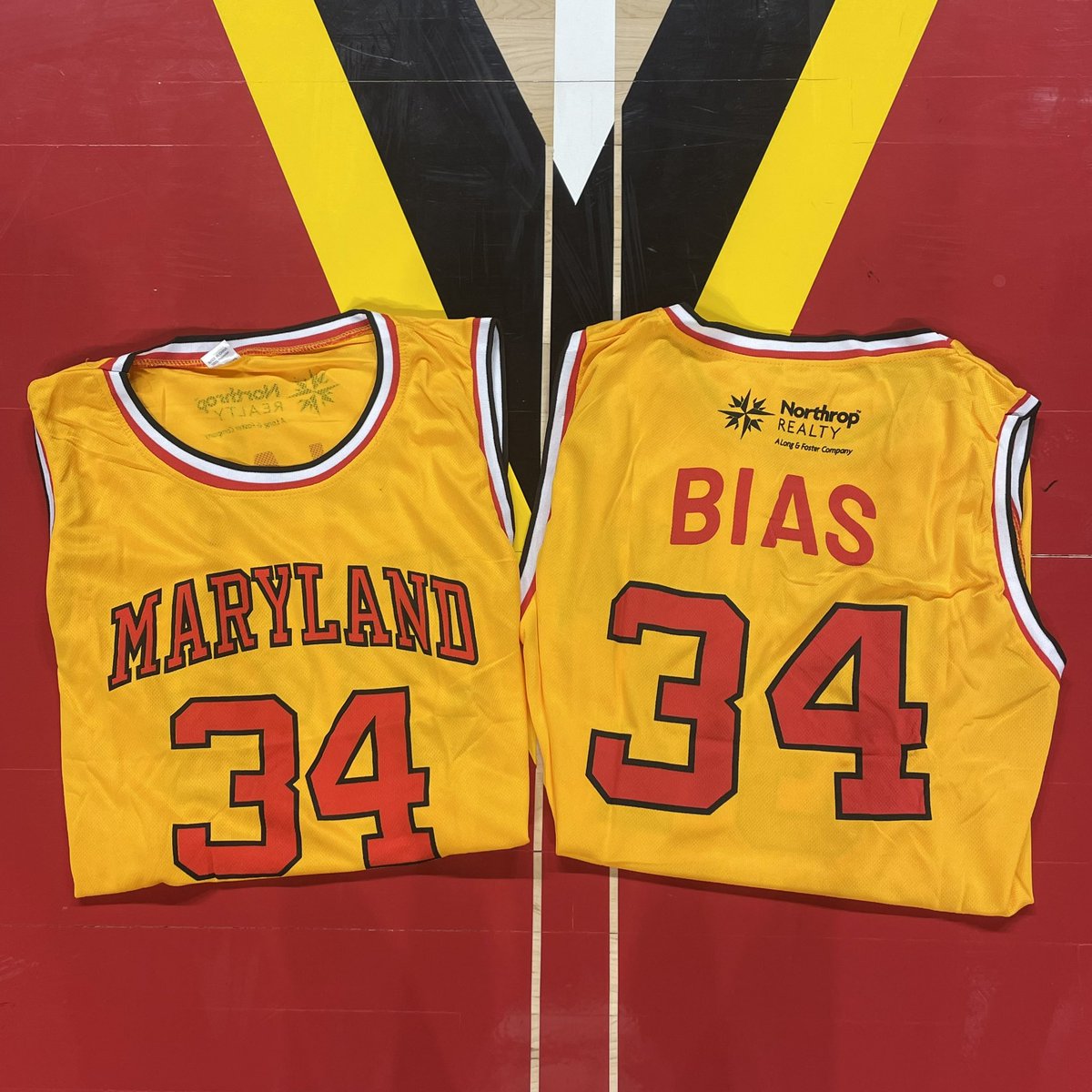 TerrapinHoops's tweet image. We had some gold we thought you might like… 

Got two tickets for the Gold Rush and two Bias jerseys to giveaway! 

Like, RT and reply with who you’d bring and we’ll randomly pick a winner!