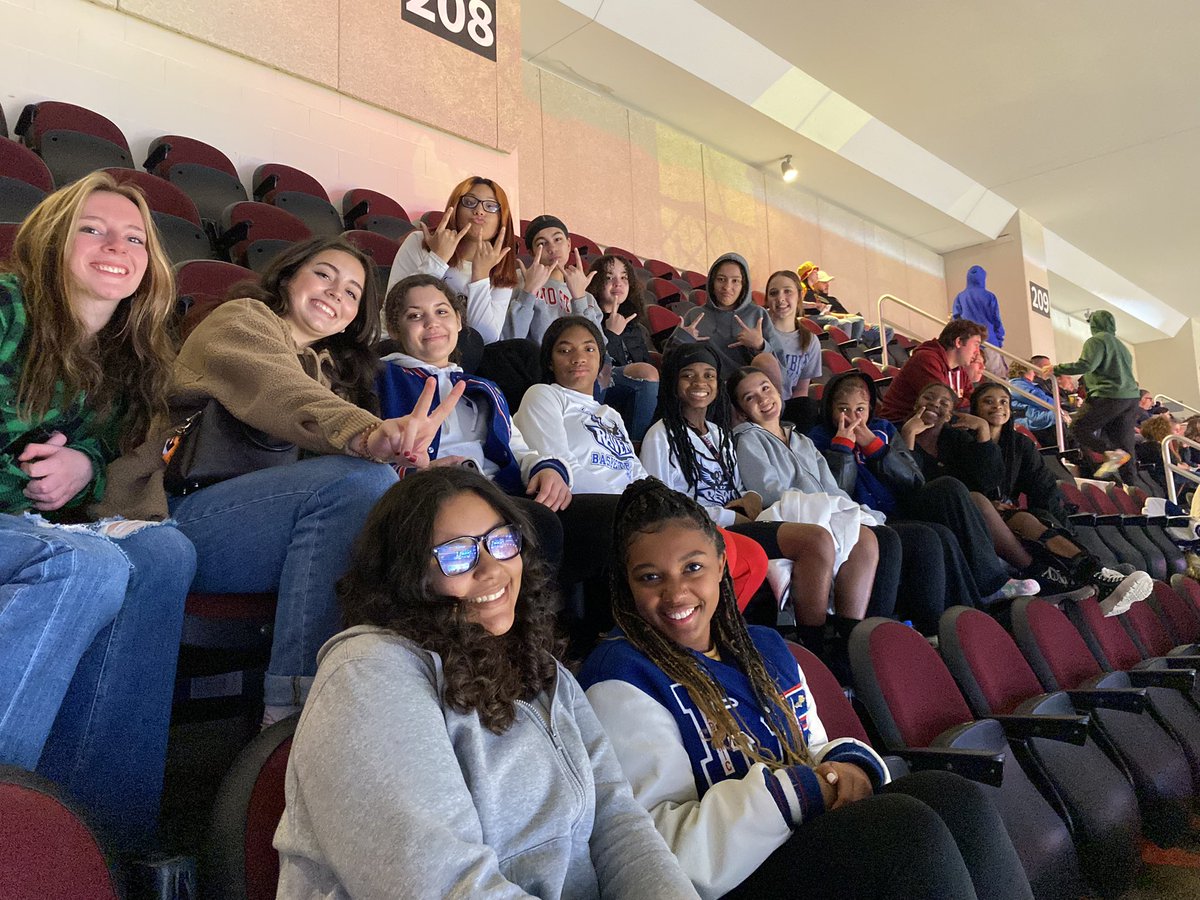Ravenna Girls Basketball tweet media