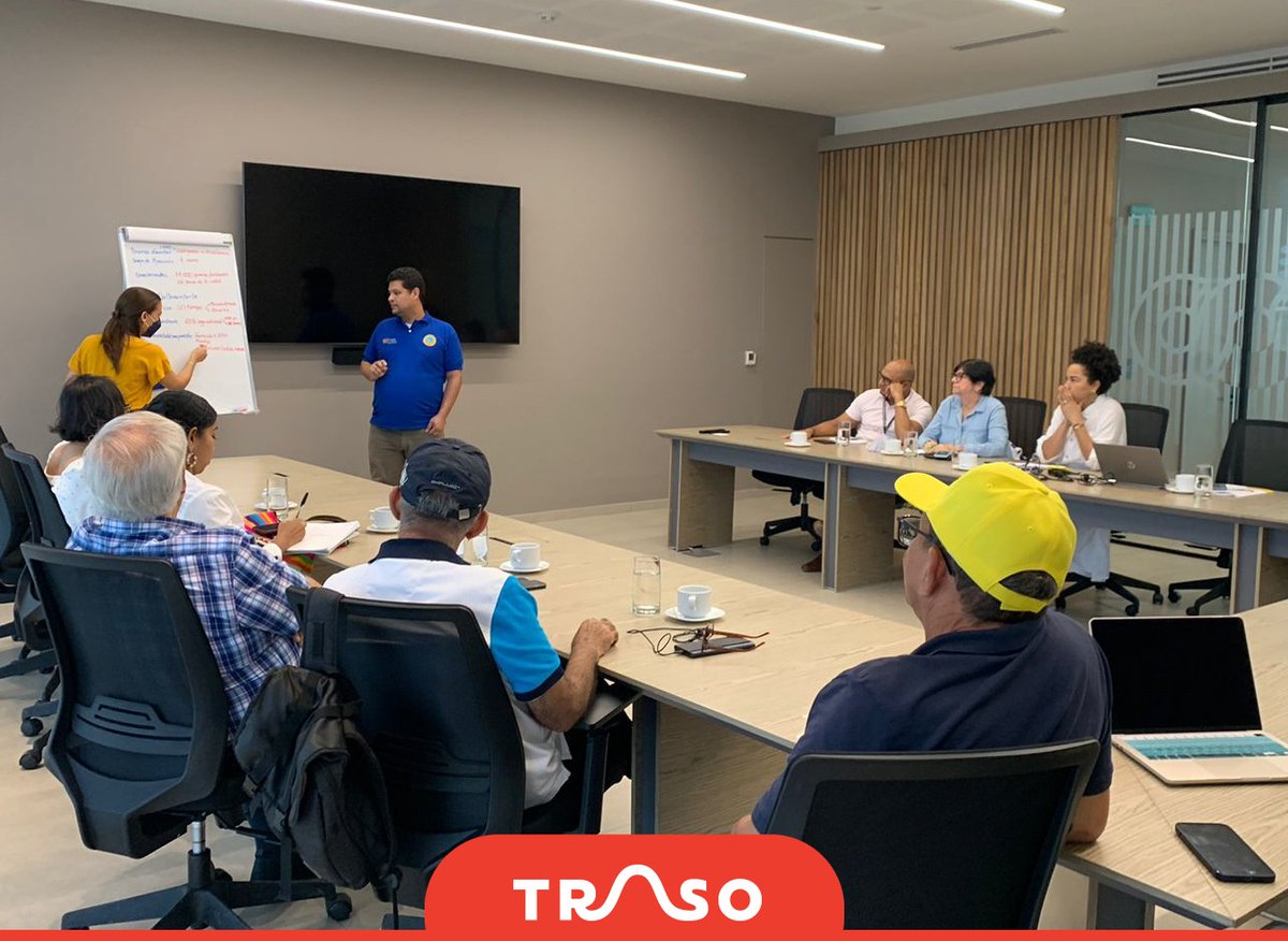 De manera conjunta hoy junto con el <a href="/PESCtg/">Plan de Emergencia Social Pedro Romero</a>, #CírculoDeObreros y el #BancoDeAlimentos analizamos el Modelo de las Ollas comunitarias y su potencial como estrategia para la atención de población en estado de vulnerabilidad por la ola invernal en Cartagena.

#EntreTodosNosCuidamos