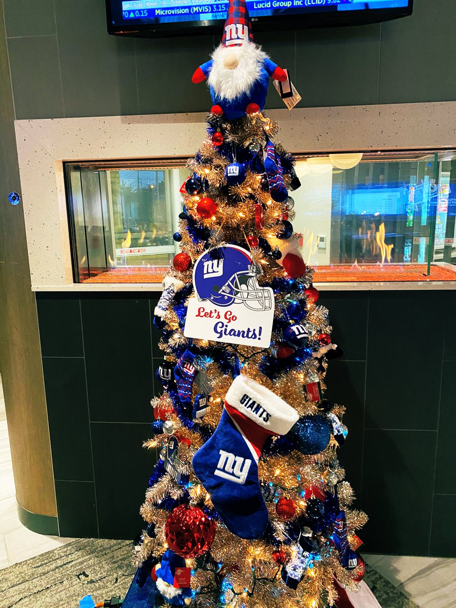 Rubenfvargas's tweet photo. Cuando sabes que has acertado con el Hotel donde alojarte😂 #Bluexmas 💙🎄#TogetherBlue https://t.co/JoW01d8I9g