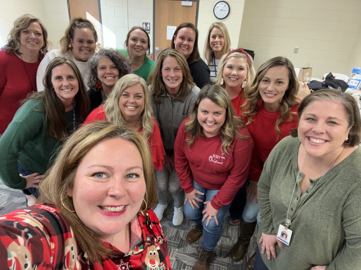 Our Grant 1 Literacy Coaches wrapped up their 3 day Bookworms Genre-Based Writing training today with festive attire! @BookwormsRW <a href="/pauldingboe/">Paulding County School District</a>