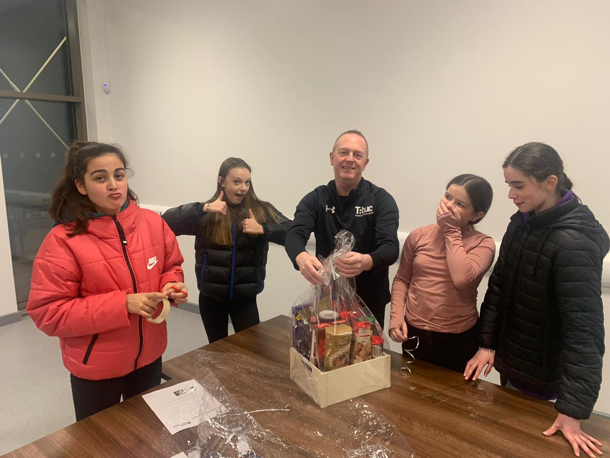 ss_ycc's tweet photo. Fantastic night at @CommunitiesNI #UnitingCommunities putting together 33 Christmas Treat Hampers for families in our community. We will be passing them unto the Foodbank now. Thanks DfC staff that came down to do the hampers with young people #tbuc https://t.co/9iKlf9Lf3x