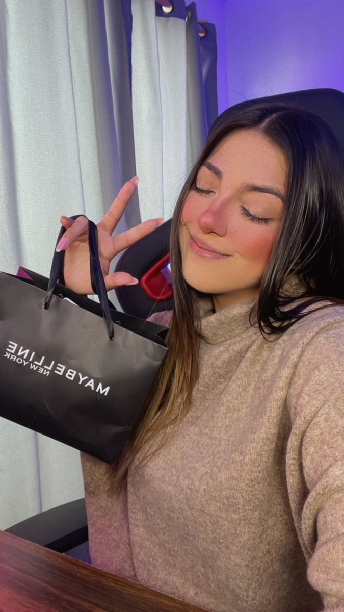 feryfer_gg's tweet photo. Ya estoy en stream con @MaybellineNYmx ✨
Vamos a subirle a volumen a mis pestañas y a la música con un playlist guapa💖
#Maybellin #Colossal #CurlBounce https://t.co/TWIVMqVCzC