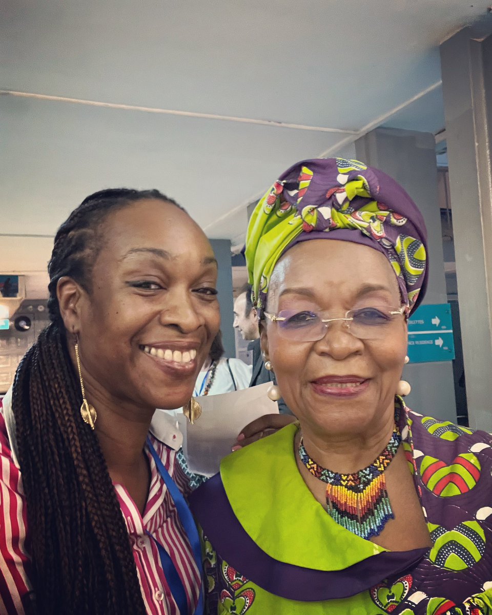Certains combattent pour que d'autres puissent avancer plus vite.

<a href="/AliceNkom/">Alice Nkom 🇨🇲✊🏿❤️</a> merci 
#Cameroun 
#1erdecembre 
#womenleaders