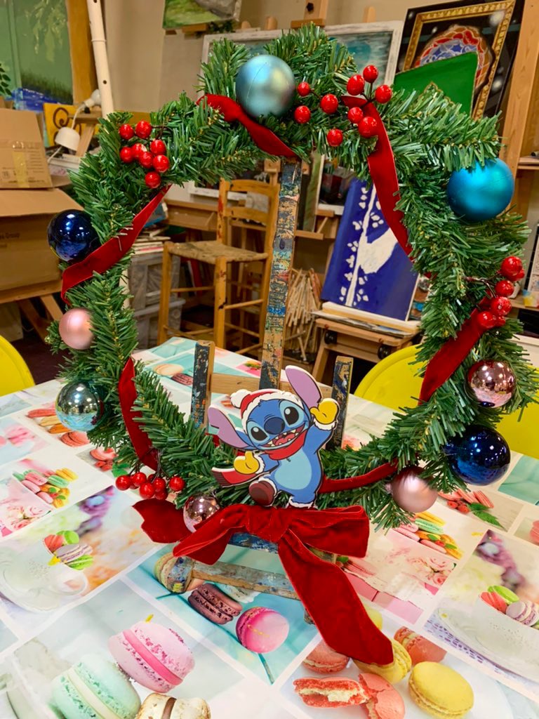 VartSCIC's tweet photo. This week health &amp; wellbeing Art therapy session @ Visual Art Studio #Slough

#art #craft #slough #studio #therapy #likeminded #health #wellbeing #LetsCreate https://t.co/bNue4dXtP7