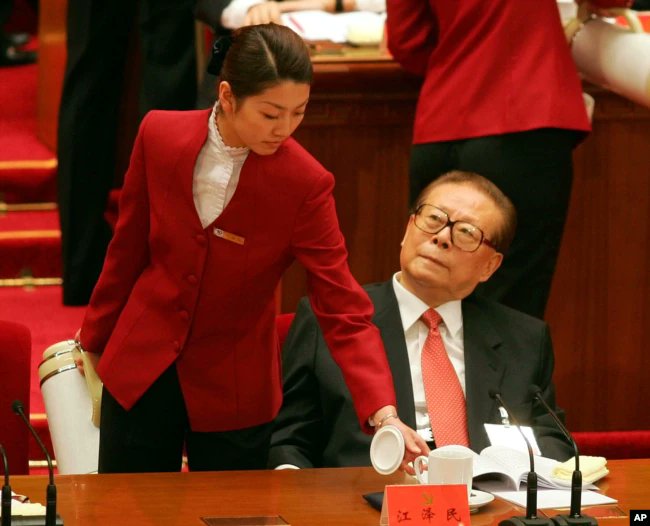 zhu0588's tweet photo. 看美女（1/3） https://t.co/gh7t4N5L7f