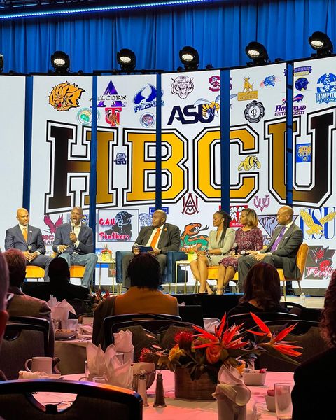 unumfund's tweet image. EPU is proud to support Unum Fellow @haroldlovejr as he talks about his work to secure funding for purposefully and historically underfunded HBCUs. 
 #NBCSLFORWARD #nbcsl #hbcusmatter #haroldlove