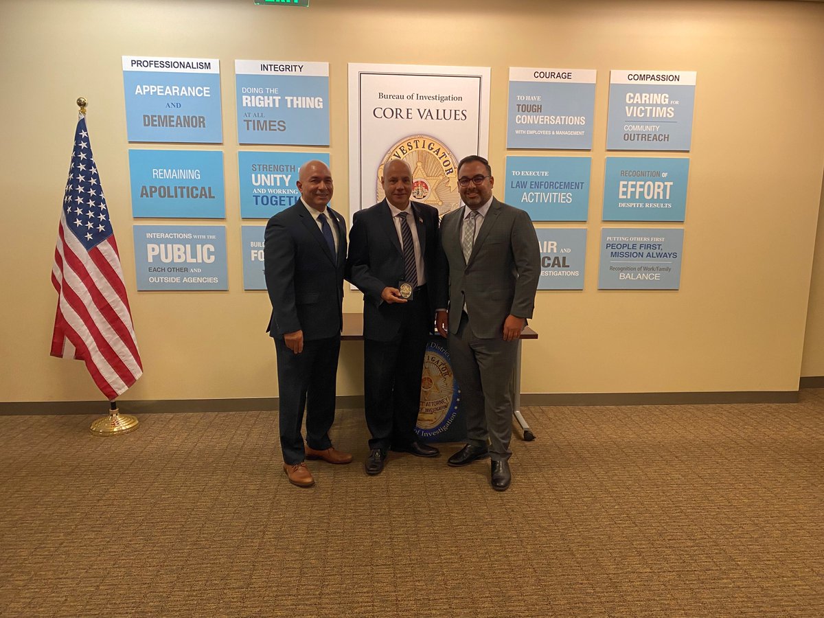 Today the Bureau welcomed Investigator Pedroza, as our newest family member. The Bureau also was happy to announce the official swearing in of Assistant Chief Rodriguez. Congratulations to you both!

#ladaboi #bureauofinvestigation #jobs #losangelesjobs #lajobs #LACountyjobs