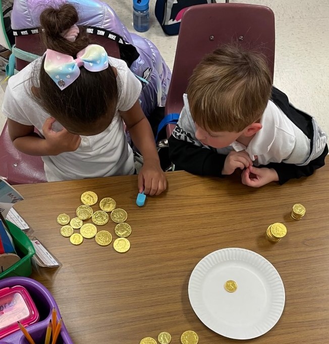 DeeAnnaPier's tweet photo. KE learning to appreciate all cultures &amp; playing  Hanukkah dreidel game with chocolate gelt coins.  It is amazing how every kindergartner wins all the coins with each spin of the dreidel!  @AnneFrankDISD @dallasschools @JuanCordobaDISD @TeamDallasISD @dallasisdsel @Bmford500 https://t.co/meWNqVdI9m