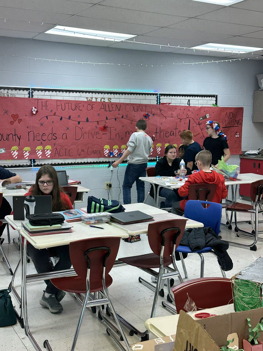_ChelseyReid_'s tweet photo. PBL can be messy and loud, but oh the engagement and learning involved! After two months of hard work, our students spent the day finalizing things for our floats that will be in the Christmas parade to showcase their work. @ALLENCOUNTYINT https://t.co/QuCr4QGXnO