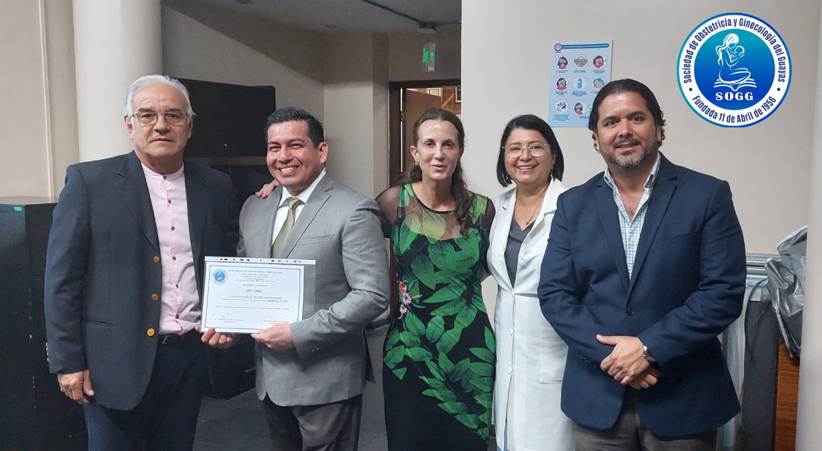 SoggOrg's tweet photo. La #SOGG le da la bienvenida a los doctores Alejandro Villano y Félix Correa, quienes expusieron sobre la #disfunciónsexual y el rol del hombre en la #planificaciónfamiliar, respectivamente.
Los doctores Yuri Patiño y Teddy Madero, formaron parte de la mesa directiva. https://t.co/DfEbREvkO0