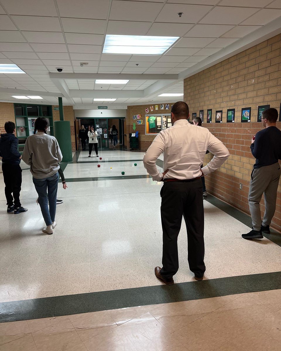 Mrs. Pinkerton tweet media