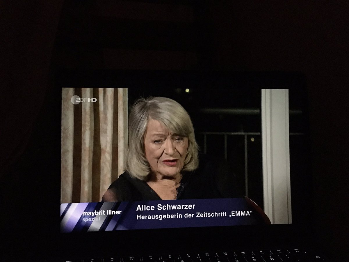Damit d #iranischerevolution #Primetime Sendezeit bekommt, braucht 🇩🇪: 1 Prise #WM2022, 1 Oppositionsführer, d vom Thema ablenkt &amp; 1 <a href="/EMMA_Magazin/">EMMA</a> Herausgeberin, der am Ende doch einfällt, warum sie da ist: um die #Azadi Revolution für ihre Anti-Kopftuch Agenda zu missbrauchen 🫣