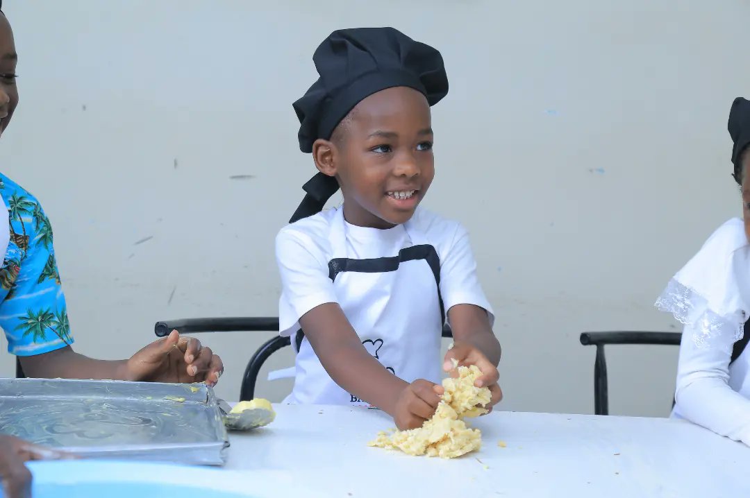 BakingAcademyUg's tweet photo. #vacistsbakeryprogram , #HolidayBakeryProgram
A great foundation makes an intelligent future. Children 7years and above are very welcome as we decide their future today. 100% hands-on skills.
Call or WhatsApp us on 0757310583 / 0780372203 / 0706740071
#bakeryschool https://t.co/0nSJDpZBQr