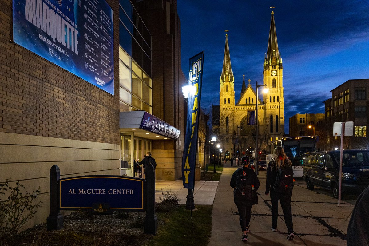 We’re in the house

#ChirpChirp x #WeFly x #MACtion x #NCAAWVB