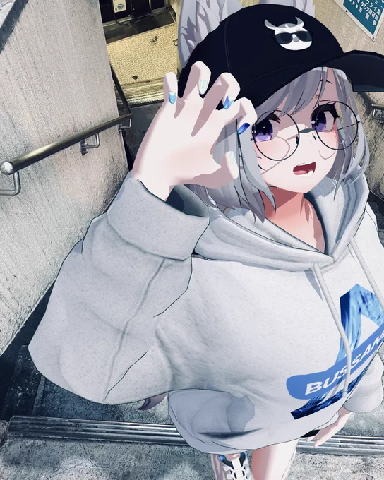 おはようございます曇天だけどがんばろ#fumifumi_v 
