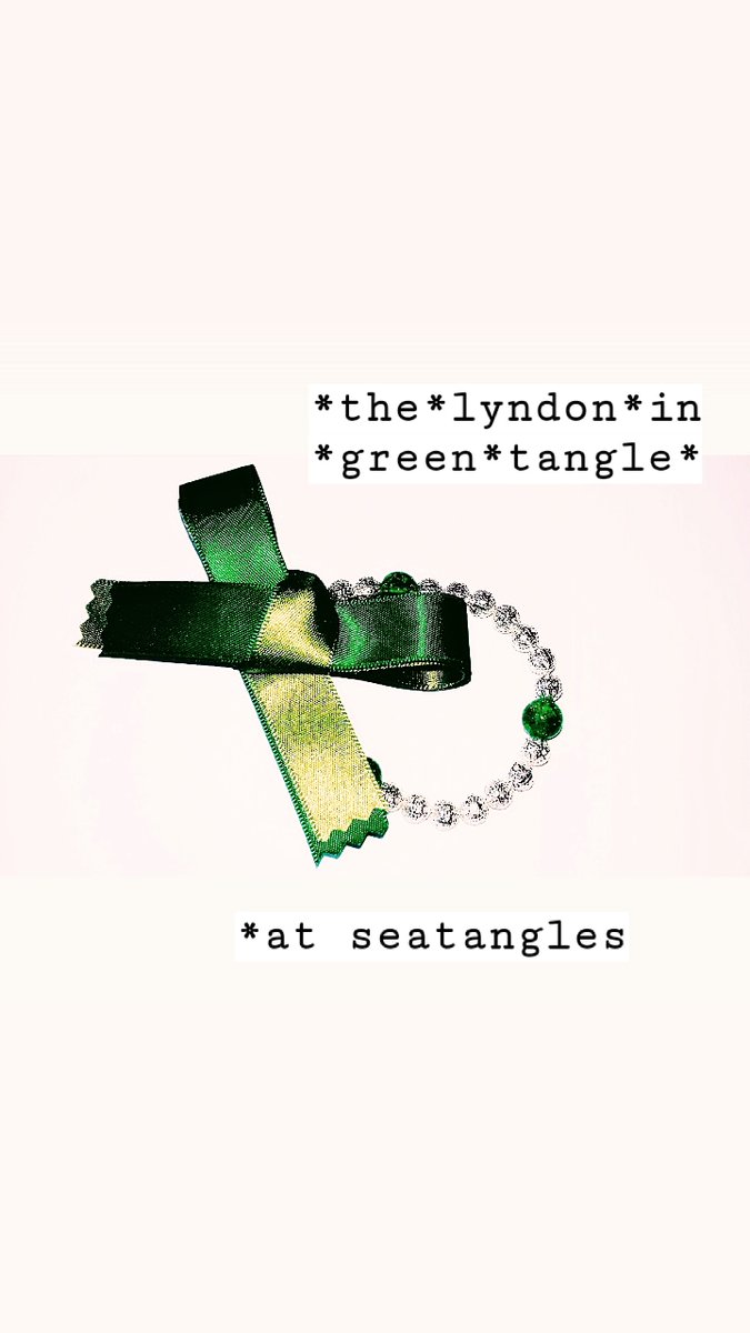 seatangles_'s tweet photo. cute bracelets available💚💙
X  #seatangles 

https://t.co/jqpA7pgTdh https://t.co/oTW8Nr92oE
