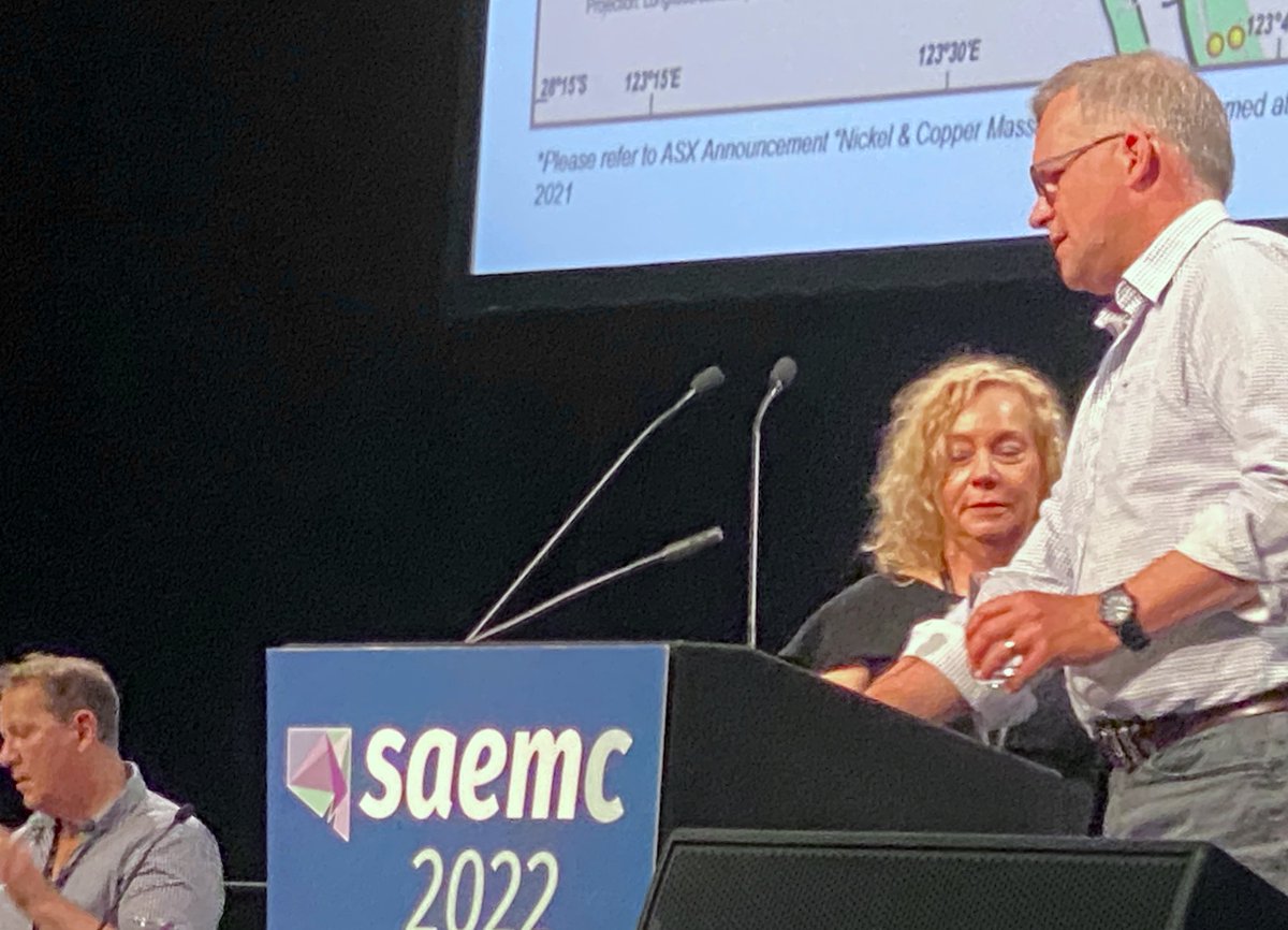 mkd_design's tweet photo. Jason Livingstone concludes Labyrinth &amp; Musgrave Projects are in world class provinces. Under-explored for nickel copper cobalt and rare earths. $WML #saemc22 #carbonfuture #conference https://t.co/mAzWHsRJjv