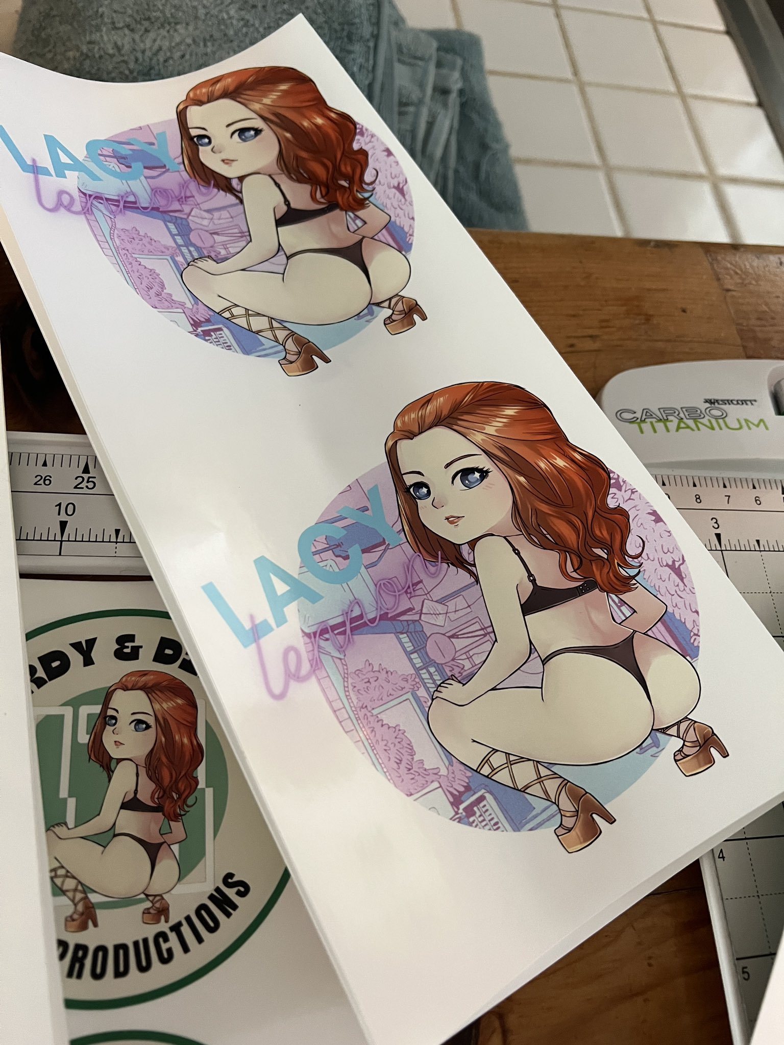 2 pic. I love making my own merch 😍♥️ You guys are going to LOVE your packages!!!! https://t.co/6q3ZzdgX6Y