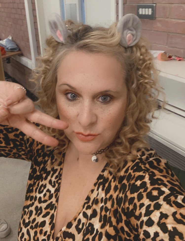 shelldabird1's tweet image. It’s Panto time 🥰 as if I haven’t got enough going on 🙈 Got to love a good stress relief !!! Mice up your life at the Potteries Museum for Mow Cop Players Cinderella 👠