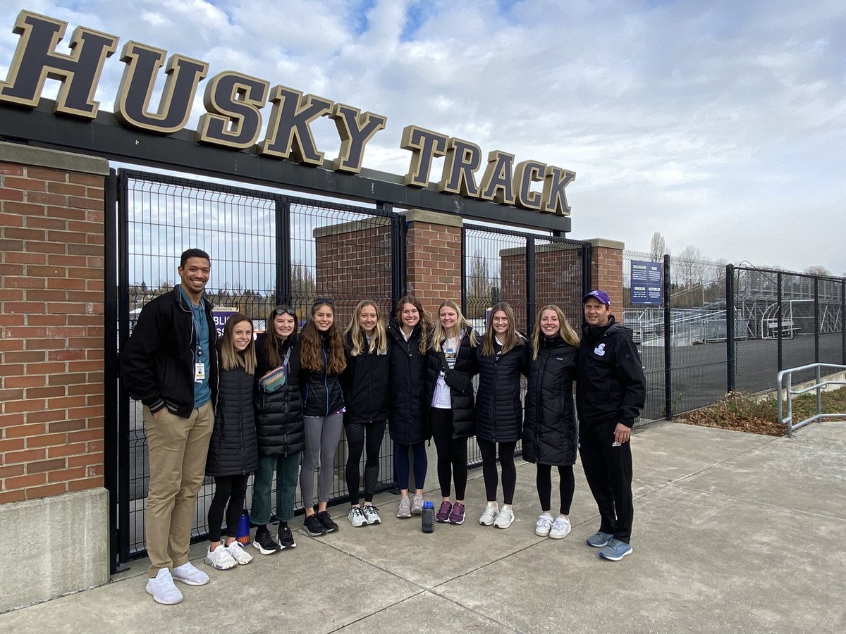 mdeboer03's tweet photo. HUGE thank you to @Bwats32 for taking @WinonaStateCC on a tour of UW athletics facilities today! 

Also, thank you to @billbehrns for coordinating this opportunity! 

#huskies x #warriors https://t.co/ebx7uSeSSS