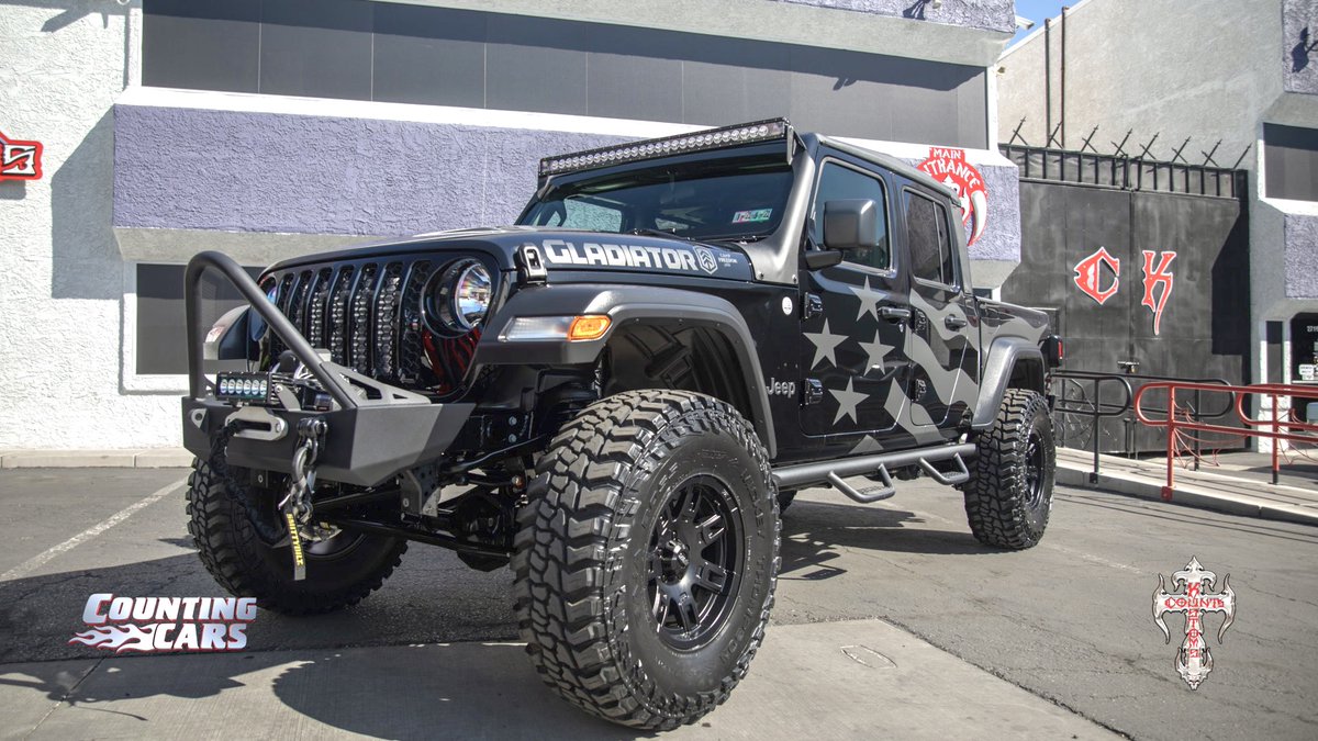 CountsKustoms's tweet photo. This month is your last chance to grab tickets for the Camp Freedom Jeeps! Head over to https://t.co/qfTSoOZFc8 for more info on these Count’s Kustoms beauties! #history #lasvegas #countskustoms #countingcars #jeep #campfreedom #mickeythompson #hopeiwin https://t.co/wo1TnkDxFc