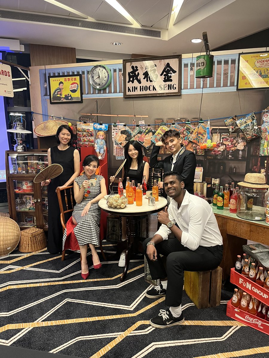 iMusicians_'s tweet photo. The Memoris of Nanyang #jazzband https://t.co/7MQ73fOQ6k