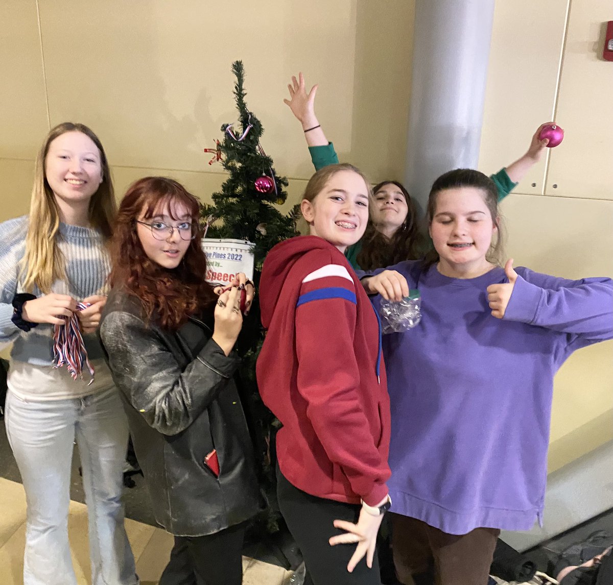 VJASpeechTeam's tweet photo. Festive Pines! 🎄⚡️ https://t.co/xNh1AhAfkl