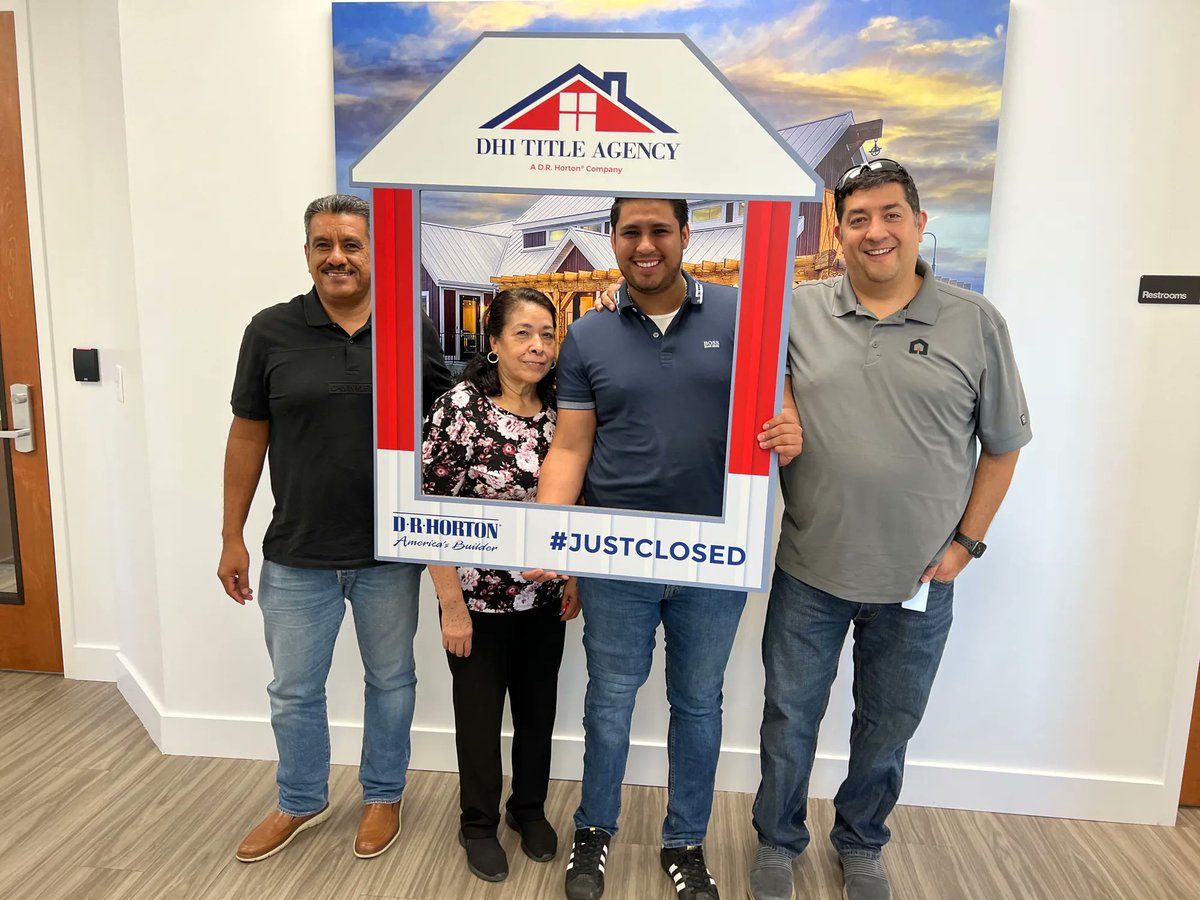 gomared's tweet image. Gracias Cesar y Juana por dejarnos ayudarles con la compra de du casa!! Felicidades!
#casanueva #utahrealestare #ICL #primercomprador

•
•
•
•
•