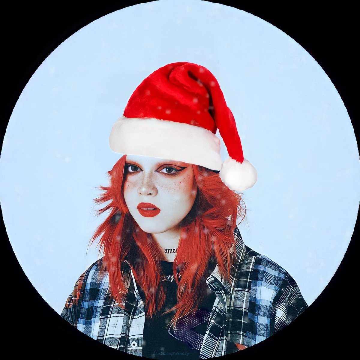 brusessupremacy's tweet photo. Holi brusitxs hice estos icons de Bru mood navideño 🧑‍🎄❄️
Se los dejo por si los quieren usar <3
@Bruses_ https://t.co/wxWjQHGJ6J