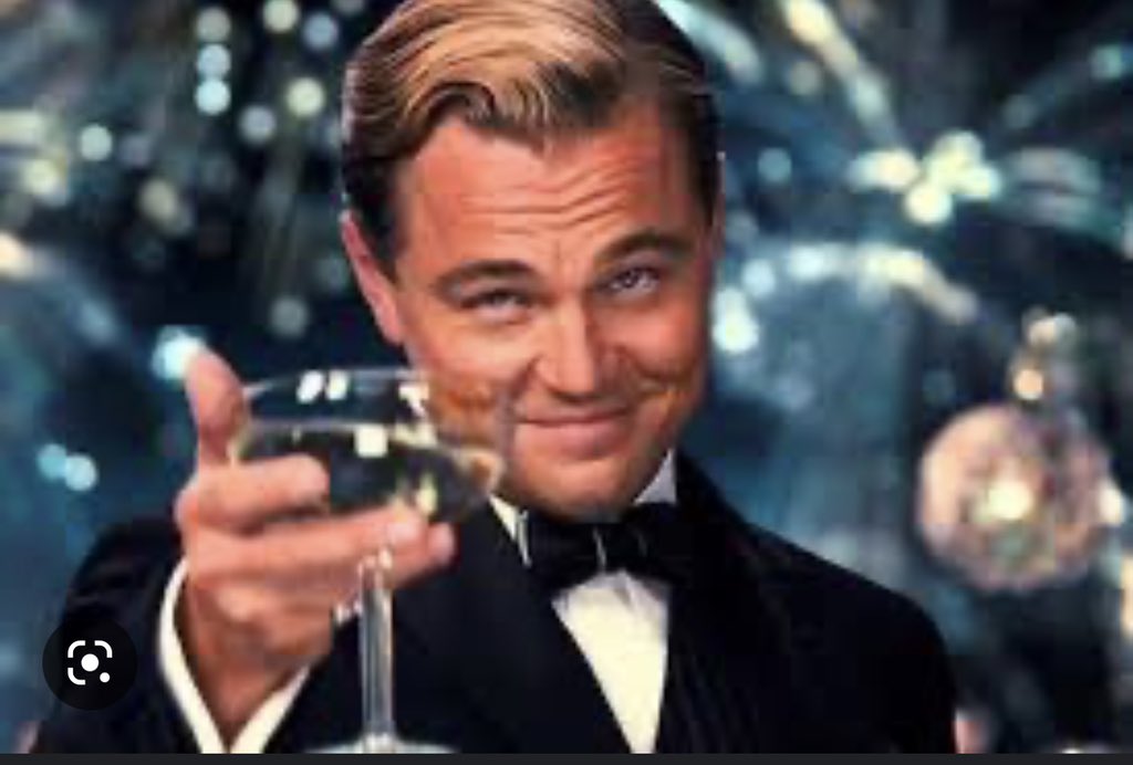 Aimah's tweet photo. One day I thought I was dating someone like Leonardo DiCaprio but it ended up being more like a Jack Nicholson 😂😂🤣🤣 #cheers https://t.co/byklw7NN5W