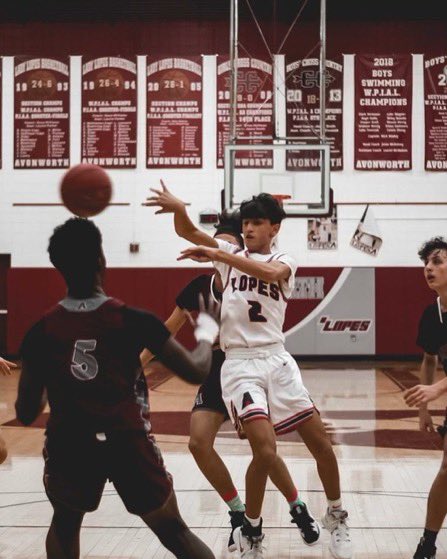 Congratulations to this years Captains! #TEAM #GRIT #BUTME #LOPESNation <a href="/Peyton4Faulkner/">Peyton Faulkner</a> <a href="/ColinCrawford25/">Colin Crawford</a> <a href="/CarmichaeRowan/">RowanCarmichael</a>