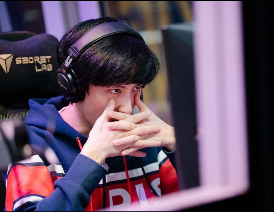 Out of Context Dota 2 tweet media