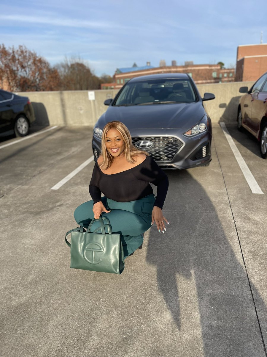Puff_Zaddy_'s tweet photo. Came back just to remind y’all how fine I am. 💅🏾 https://t.co/pP9ke5JUBD