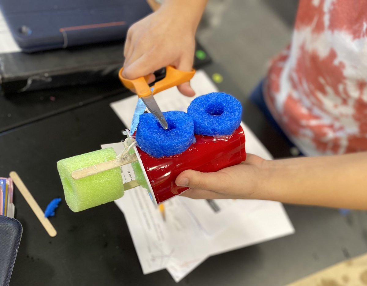 MrsGrenter's tweet photo. A day full of prototyping, problem solving, and innovative solutions. #7Thunder is getting ready to set sail in the High School pool on Monday! #STEMforAll #EbD #PBL @sphero @mtwpms https://t.co/aetfKbwlcI