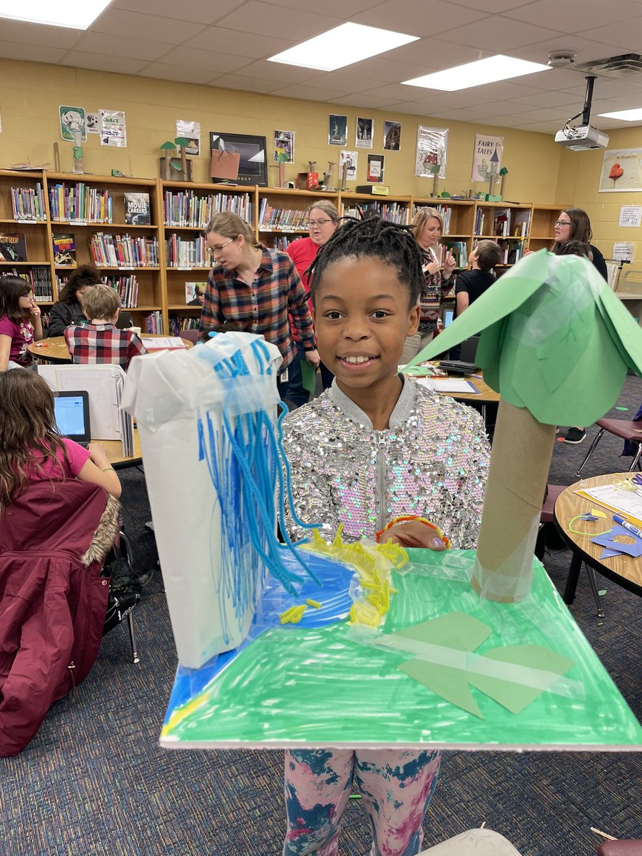 emilhollin's tweet photo. STEM Club fun! Perseverance and grit! #JCSchoolsChampions #thorpegordon https://t.co/7h9Nz3cHzH